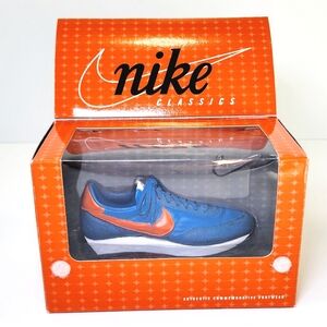 VTG NIKE CLASSICS COMMEMORATIVE SHOE LVD ELECTRIC BLUE SERIES 1 COLLECTI…